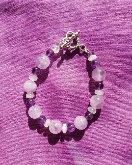 bracelet lilac