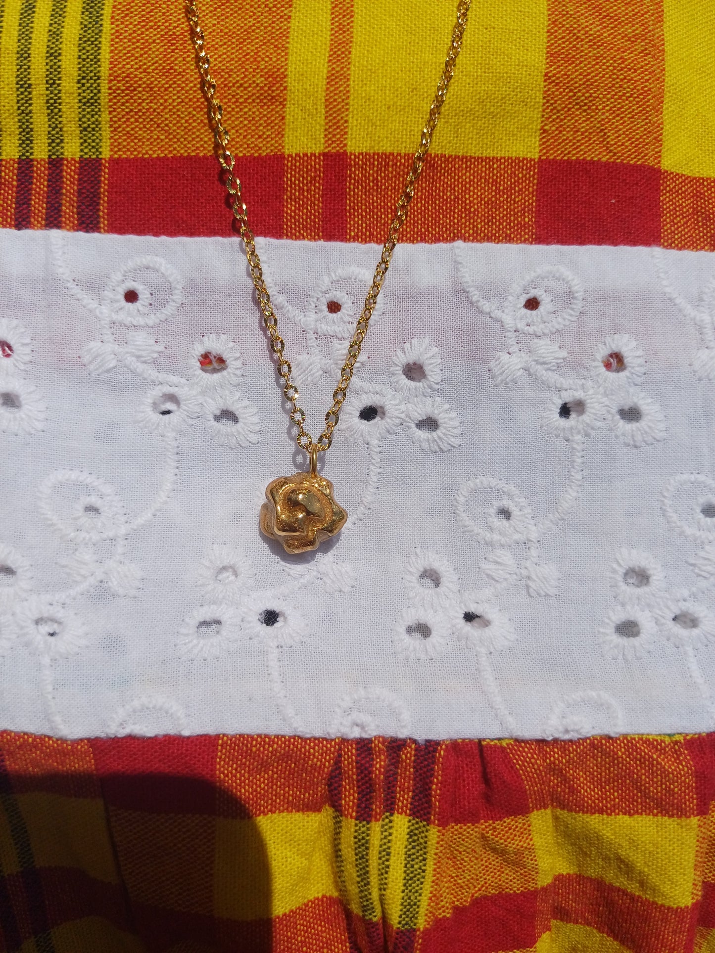 collier pomme cannelle